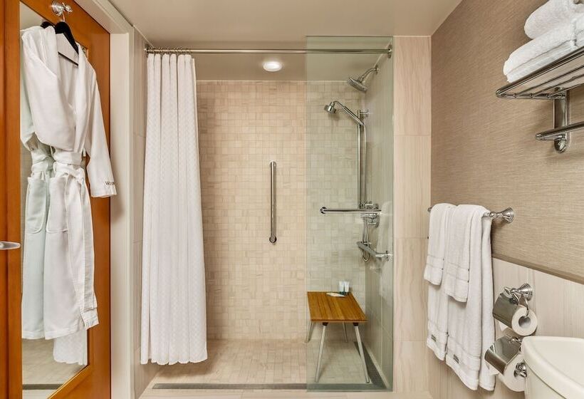 Люкс Вид на Горы, The Westin Resort & Spa, Whistler