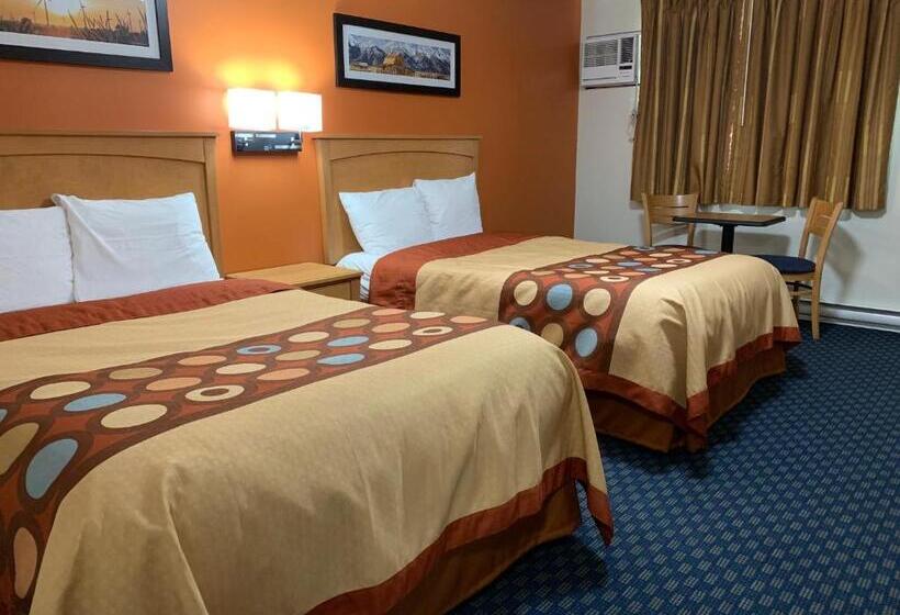 غرفه قياسيه سريرين مزدوجين, Westway Inn Motel
