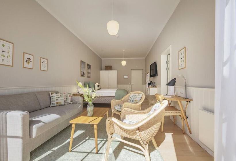 ジュニアスイート, Ruths