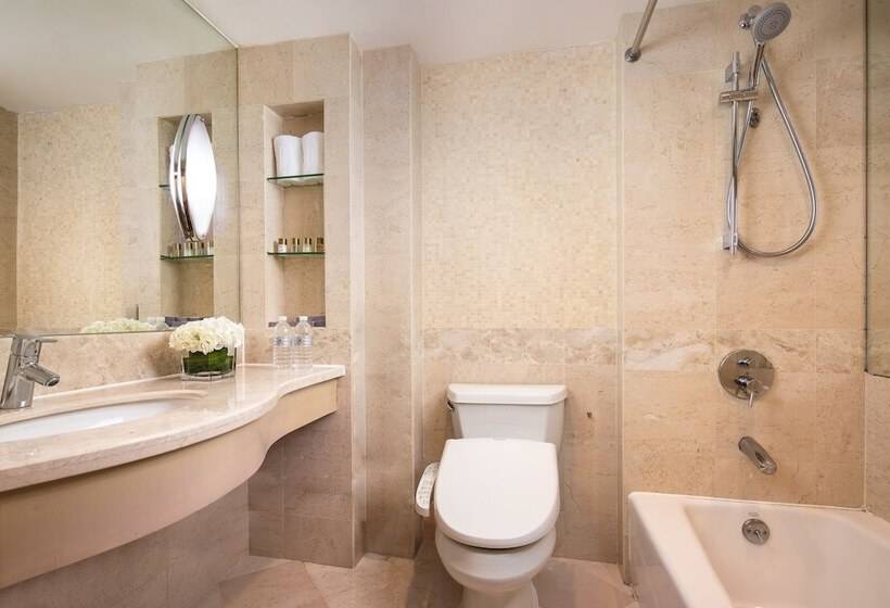 Quarto Superior, Hua Ting Hotel & Towers