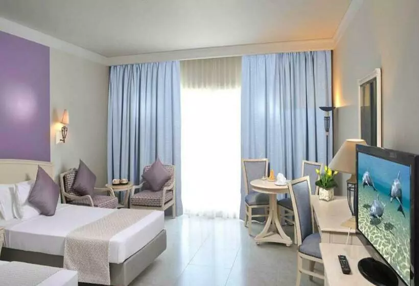 اتاق لوکس با چشم‌انداز باغ, Concorde El Salam Sharm El Sheikh Front