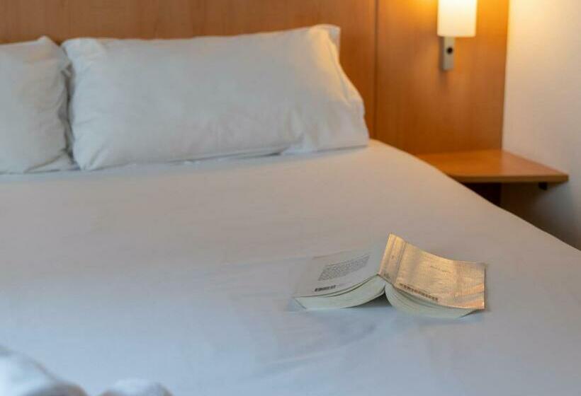 スタンダードルーム, Easyhotel Nice Old Town