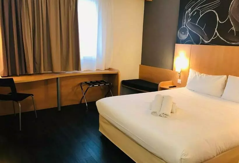 スタンダードルーム, Easyhotel Nice Old Town