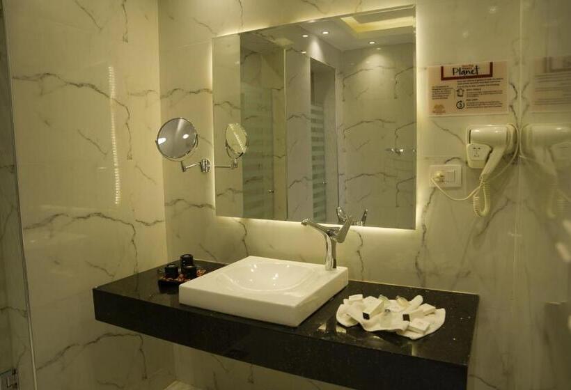 Suite with Terrace, Royal Marshal