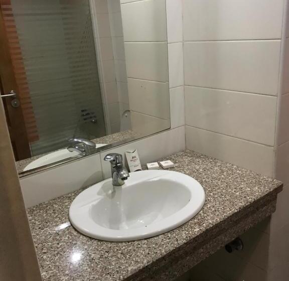 اتاق استاندارد یک نفره, Royal Marshal