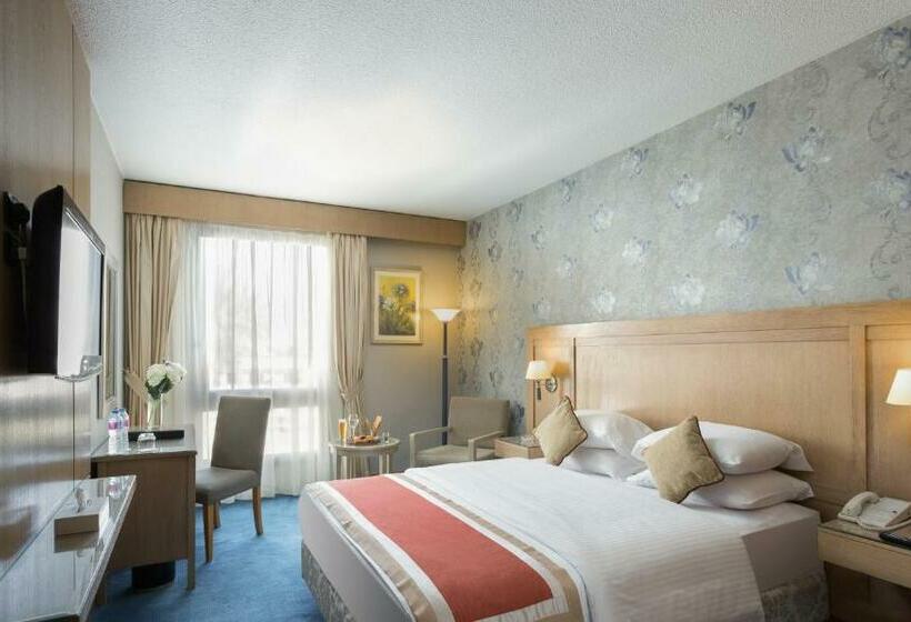 اتاق خانوادگی با چشمانداز باغ, Le Passage Cairo Hotel & Casino