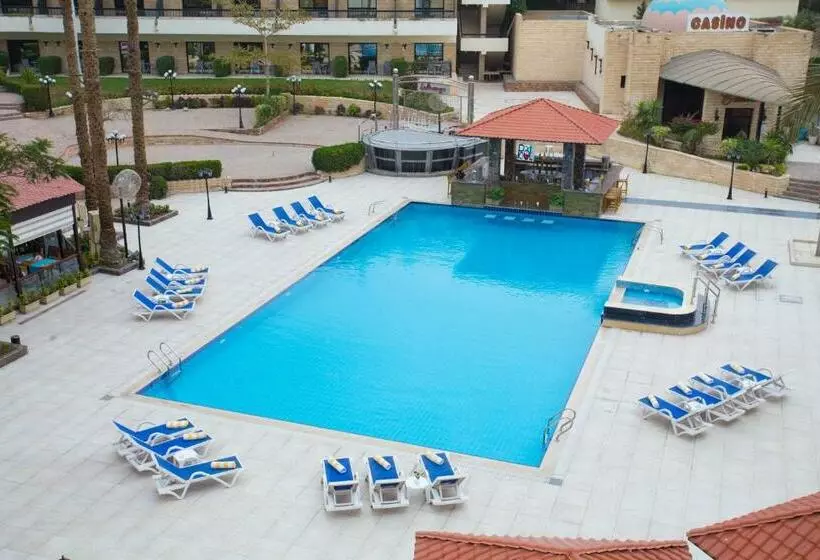 اتاق استاندارد با چشمانداز استخر, Le Passage Cairo Hotel & Casino