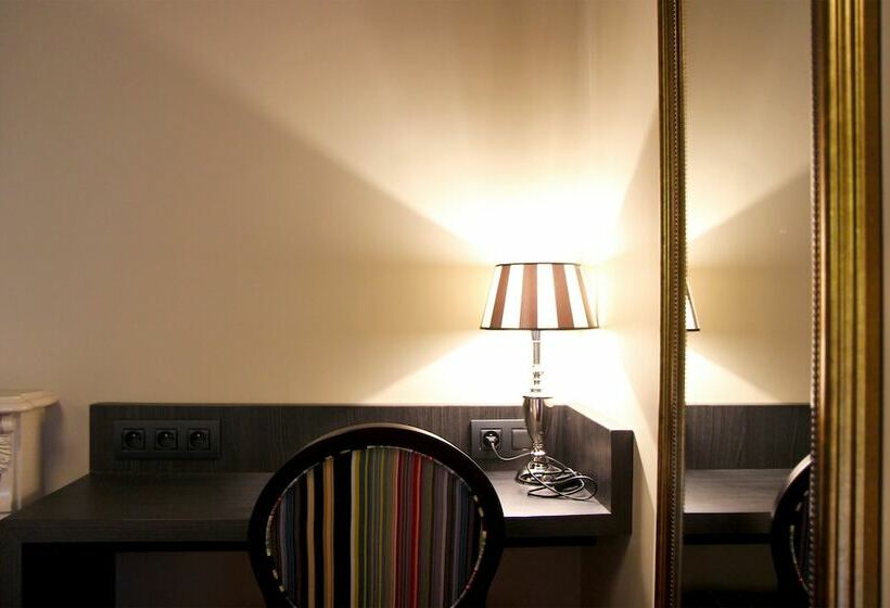 クラシックルーム, Best Western Le Montmartre – Saint Pierre