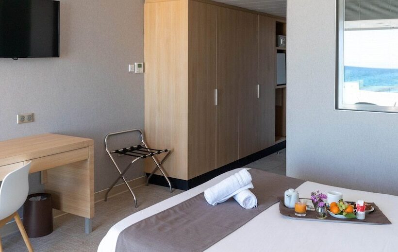 海の見えるコンフォートルーム, Cala Di Sole