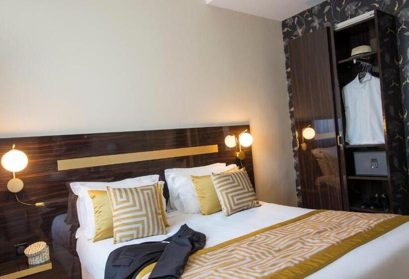 コンフォートルーム, Carlton