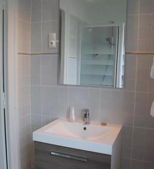Standard-huone, Hôtel De La Rhune