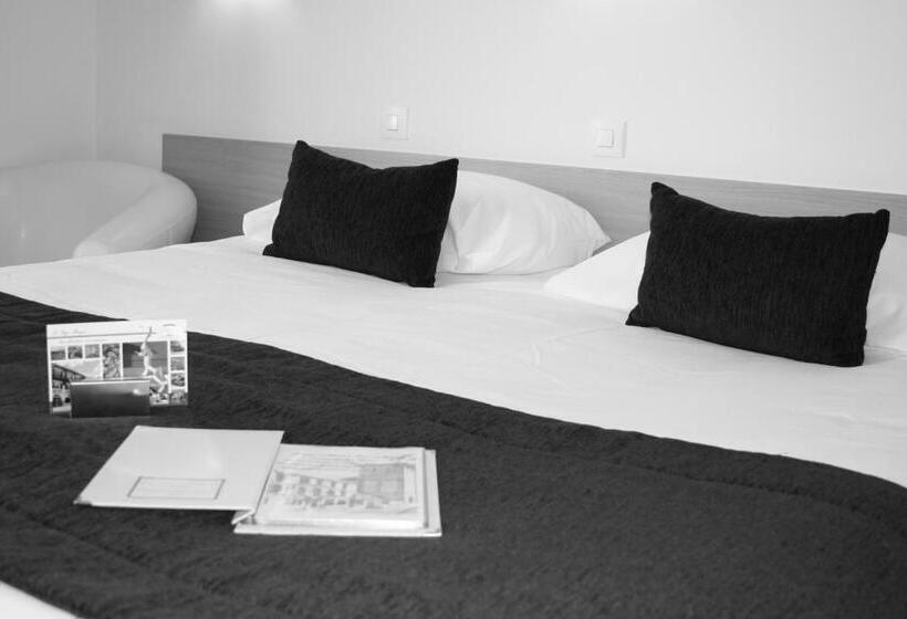 スーペリアールーム, Hôtel De La Rhune