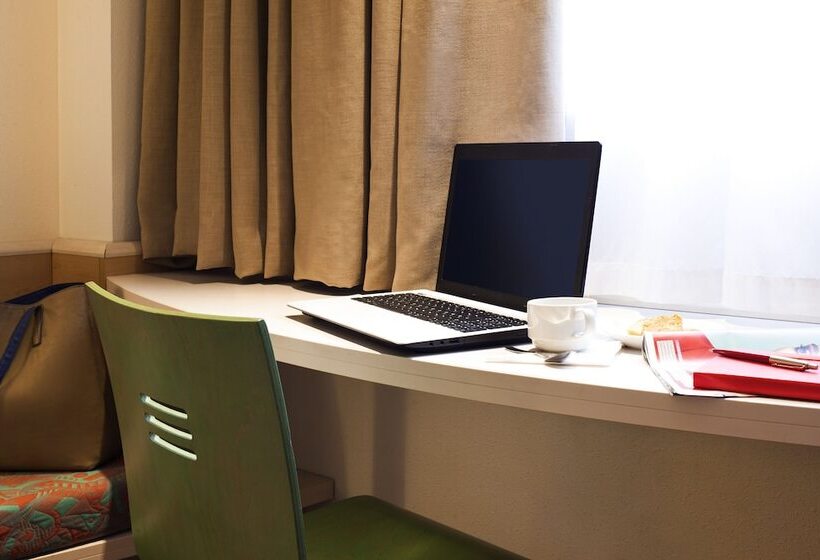 스탠다드 룸, Ibis Creilsuroise