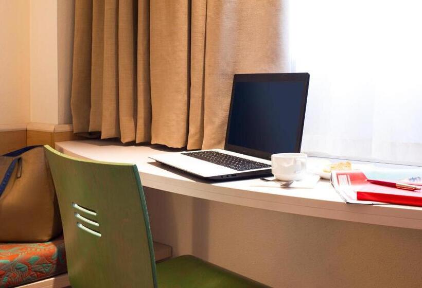 Номер Стандарт, Ibis Creilsuroise