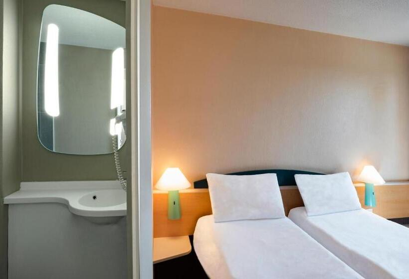 Апартаменты 2 Спальни, Ibis Creilsuroise