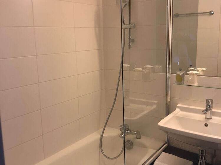 Номер Стандарт Двуспальная Кровать, Kyriad Hôtel Orly Aéroport   Athis Mons