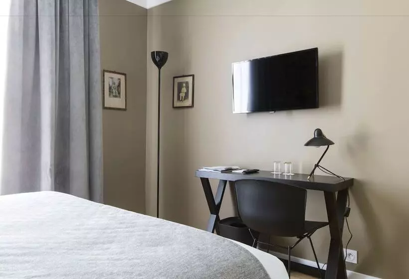 سوییت جونیور, Hôtel Mathis Elysées