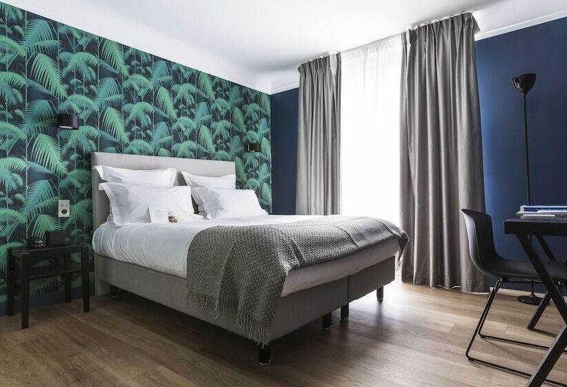 سوییت جونیور, Hôtel Mathis Elysées