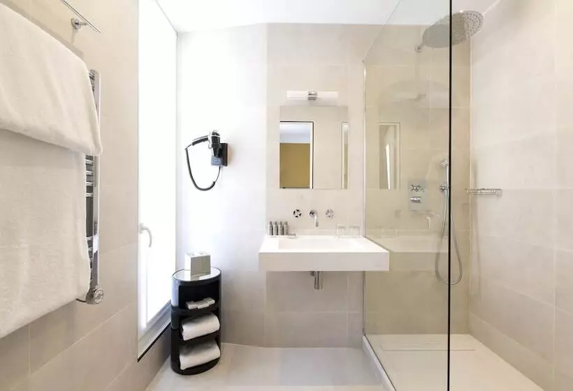 اتاق سوپریور با بالکن, Hôtel Mathis Elysées