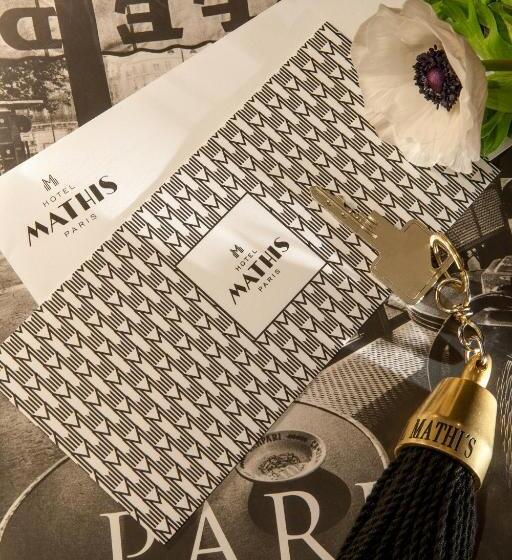 اتاق استاندارد با بالکن, Hôtel Mathis Elysées