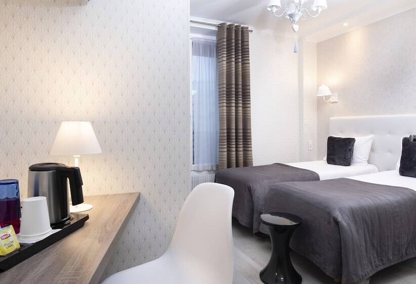 スタンダードルーム, De Geneve