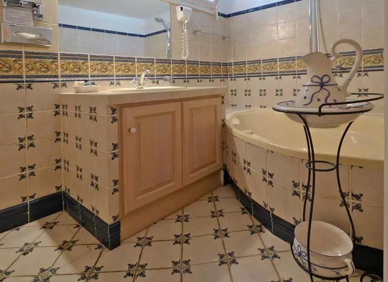 اتاق کلاسیک, Le Hameau