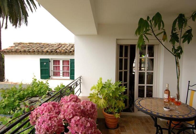 高级大房间, Le Hameau