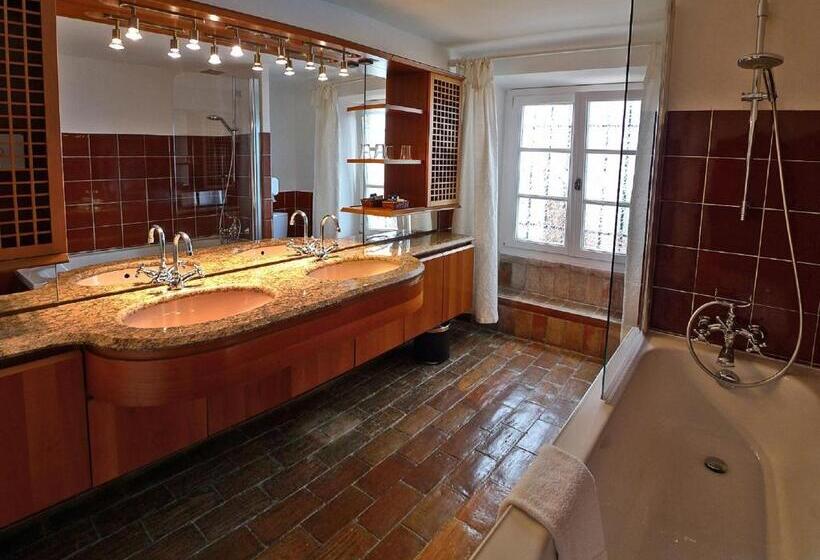 수피리어 룸, Le Hameau
