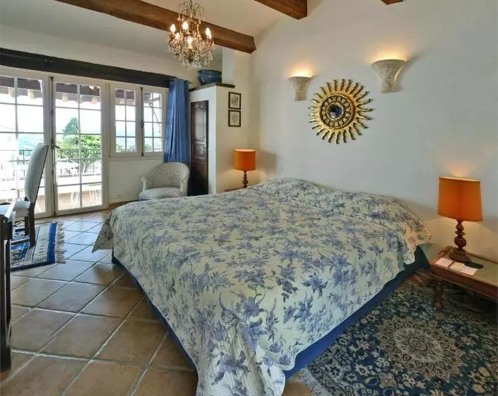 اتاق سوپریور, Le Hameau