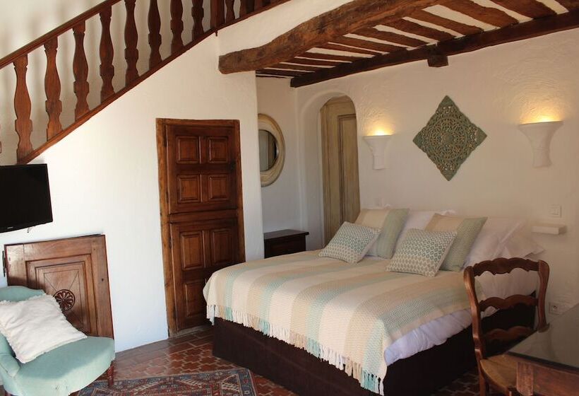 高级三人间, Le Hameau