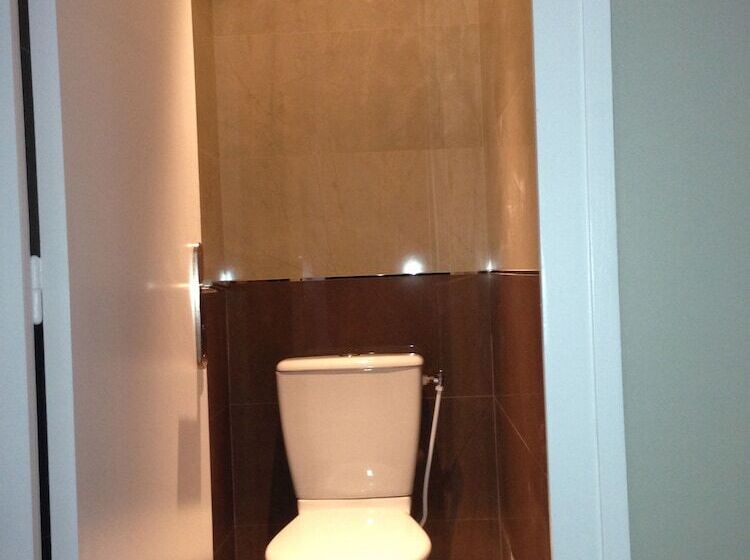 デラックスルーム, Hôtel Les Trois Roses, Meylan Grenoble The Originals Boutique