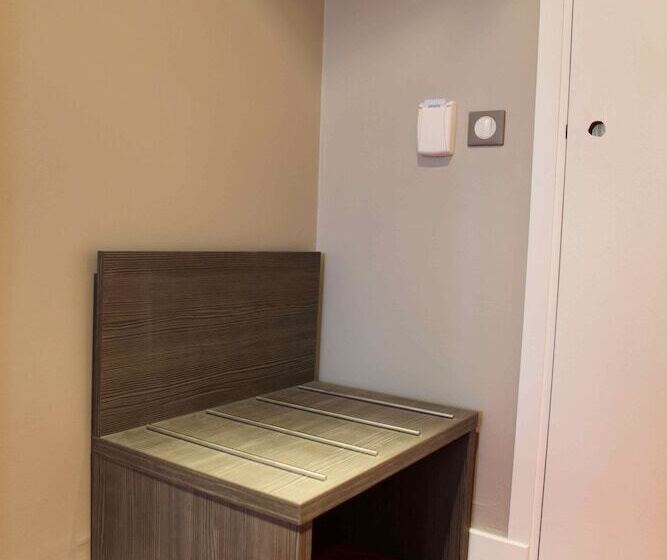 Номер Deluxe, Hôtel Les Trois Roses, Meylan Grenoble The Originals Boutique