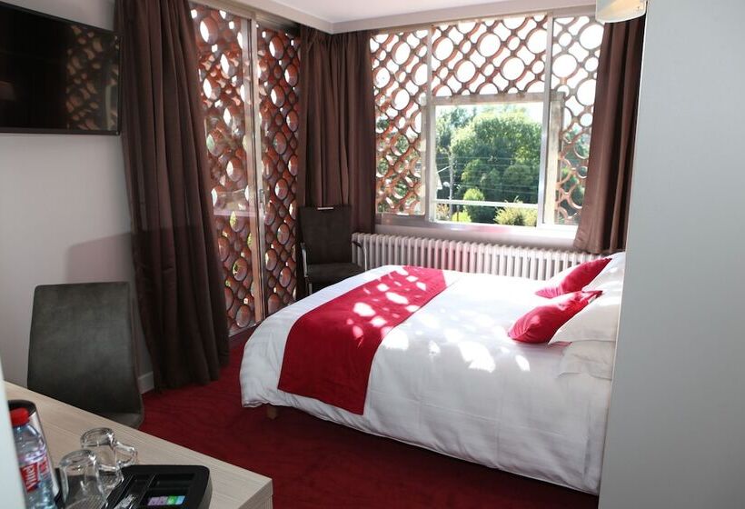 Номер Deluxe, Hôtel Les Trois Roses, Meylan Grenoble The Originals Boutique