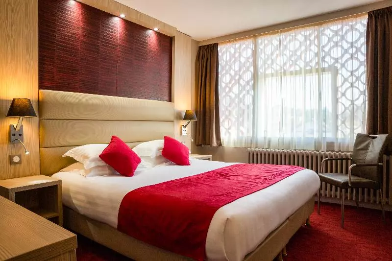 デラックスルーム, Hôtel Les Trois Roses, Meylan Grenoble The Originals Boutique