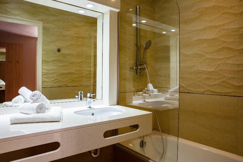 デラックスルーム, Hôtel Les Trois Roses, Meylan Grenoble The Originals Boutique