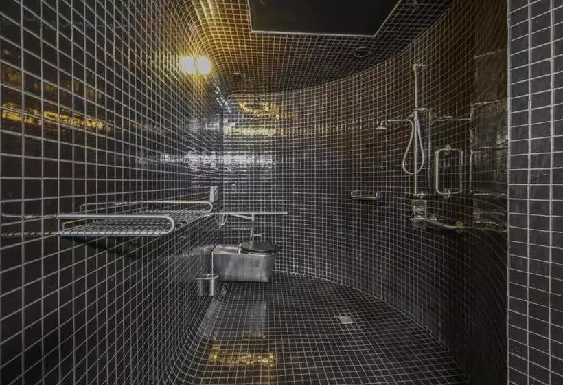スイート, The Place To Be In Saint Germain Des Près   Montana 2