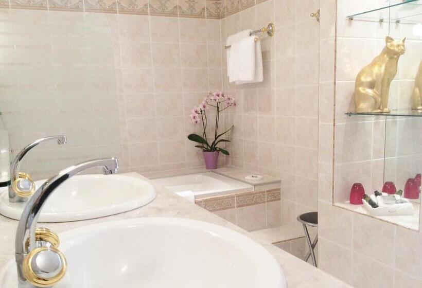 Номер Deluxe, Manoir De Kertalg