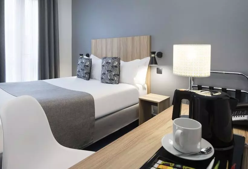 Standard Single Room, Moulin Vert