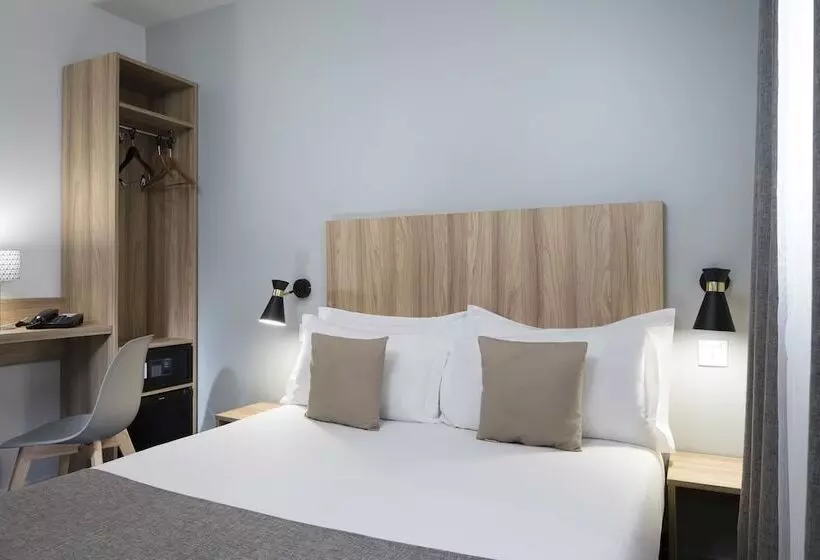 Standard Room, Moulin Vert