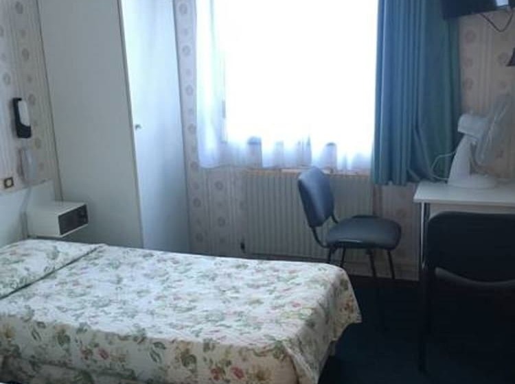 スタンダードトリプルルーム, Green Park Hotel Paris