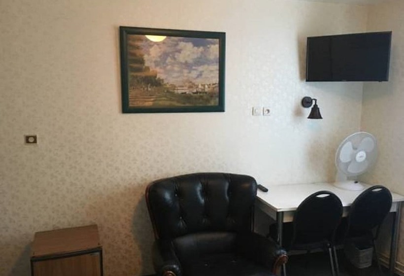 スタンダードトリプルルーム, Green Park Hotel Paris