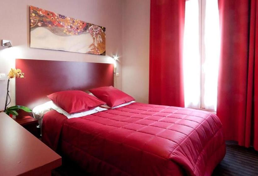 Classic Room, Odessa Montparnasse