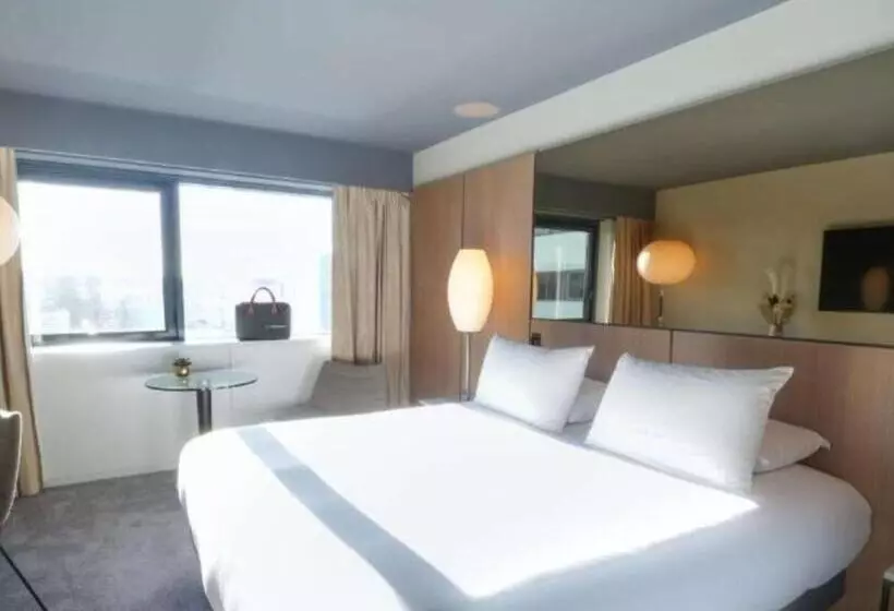 レイクビューデラックスルーム, Pullman Bordeaux Lac