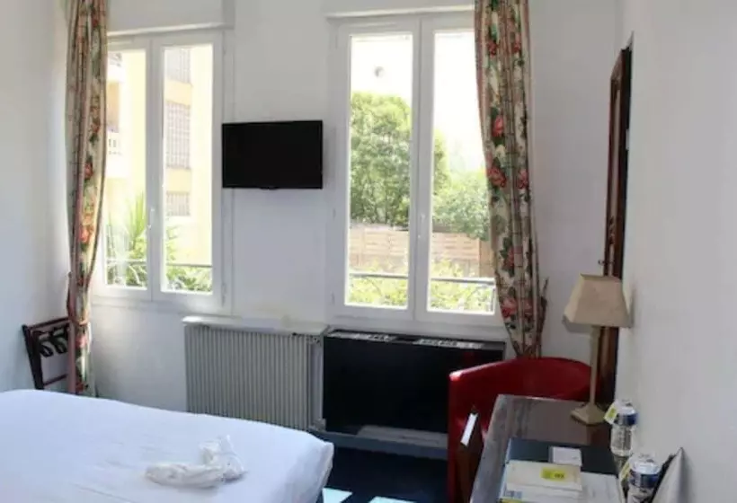 اتاق استاندارد یک نفره, Ruc Hôtel Cannes
