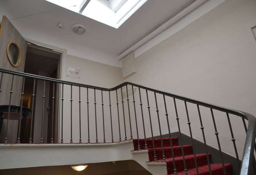 标准间, Saint Ferreol