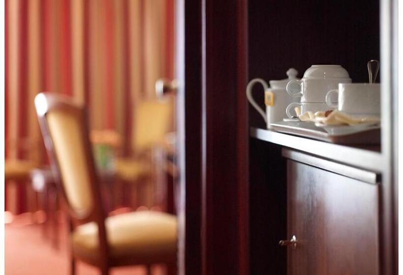 디럭스 룸, Splendid Hotel & Spa Nice