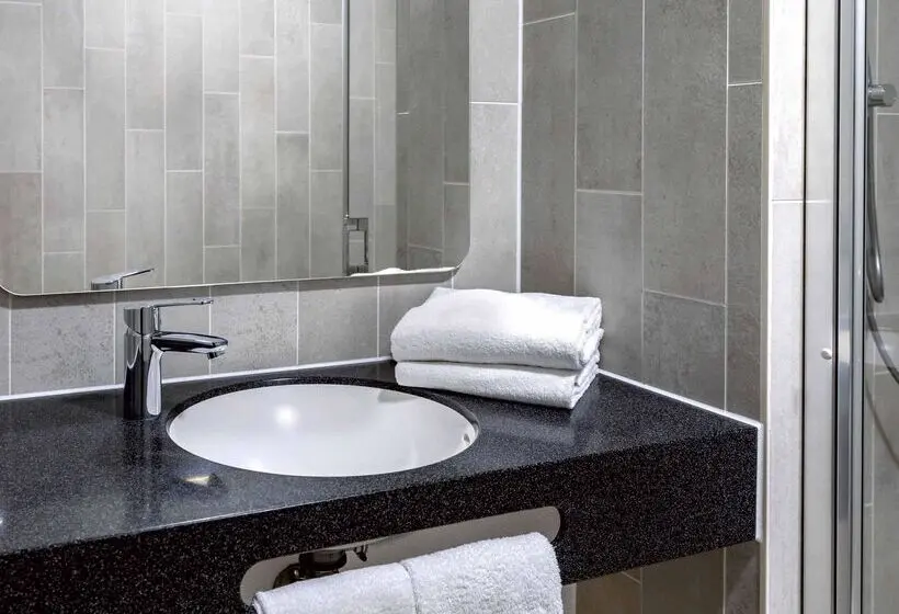اتاق استاندارد سه نفره, B&B Hotel Mannheim-City