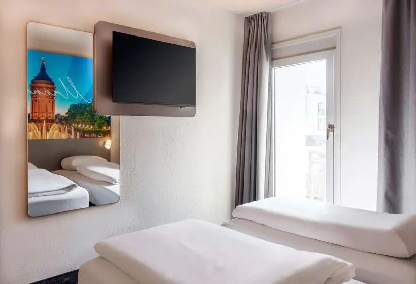 اتاق استاندارد با بالکن, B&B Hotel Mannheim-City