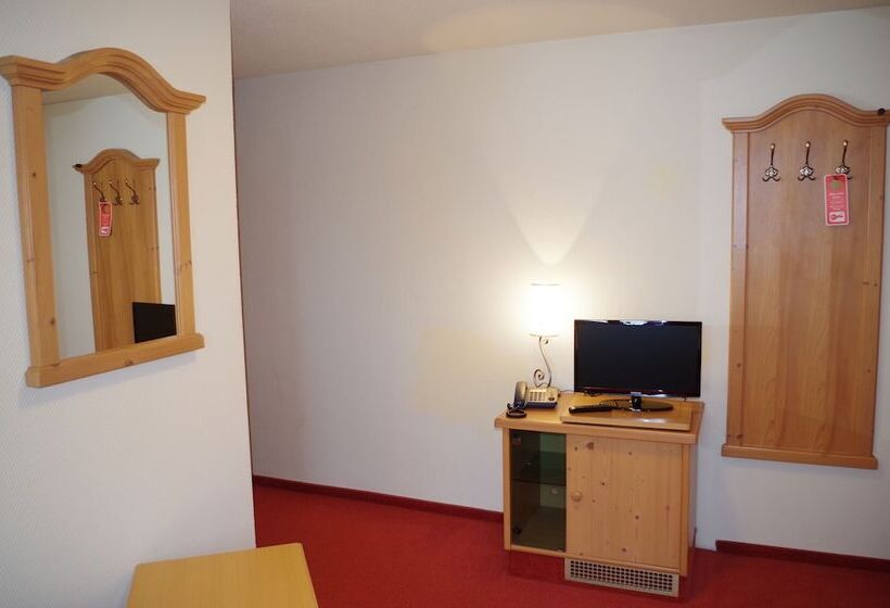 Номер Стандарт, Alttolkewitzer Hof