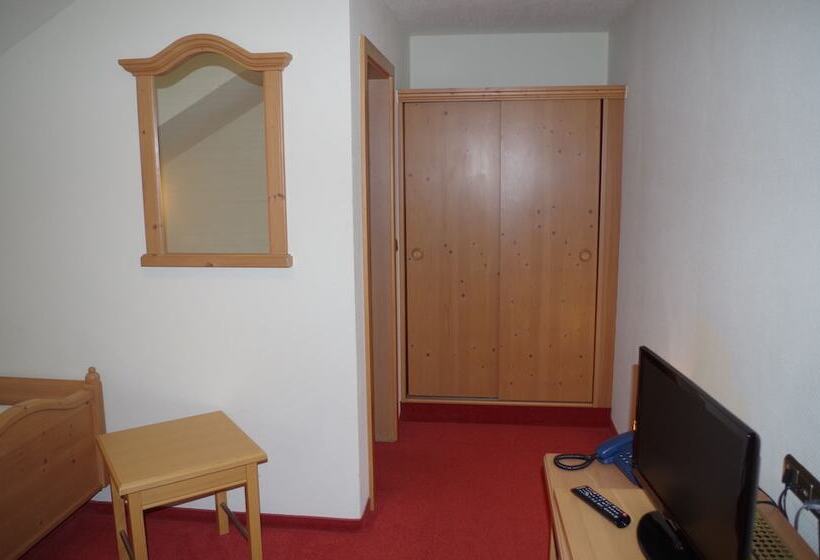 Номер Стандарт, Alttolkewitzer Hof